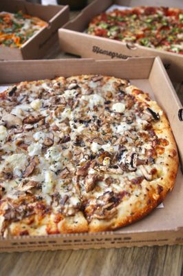 Pizzaology Woodinville by null