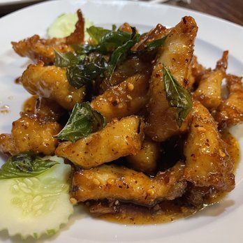 Thai Basil - Garlic chicken - Thai Near Me - Destin, Florida Thai Basil - Garlic chicken - Thai Near Me - Destin, Florida