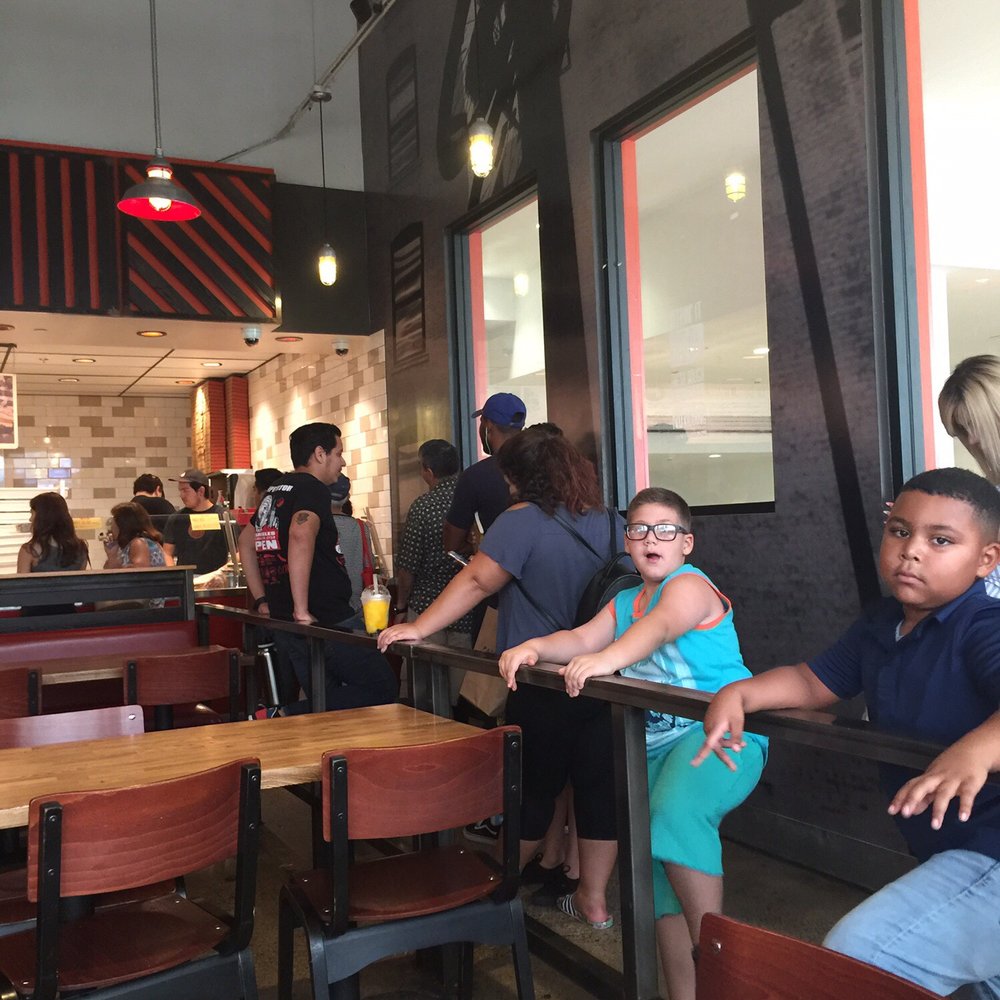 Blaze Pizza - Long line moved quickly - Pizza Near Me - Glendale, California Blaze Pizza - Long line moved quickly - Pizza Near Me - Glendale, California