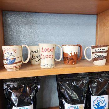 The Local Scoop - Ice Cream & Frozen Yogurt Near Me - Newport, Oregon