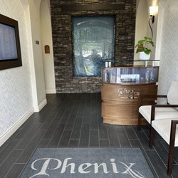 Phenix Salon Suites - Main lobby at Phenix