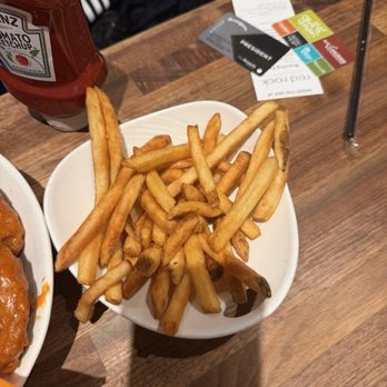 Yard House - New American Near Me - Las Vegas, Nevada
