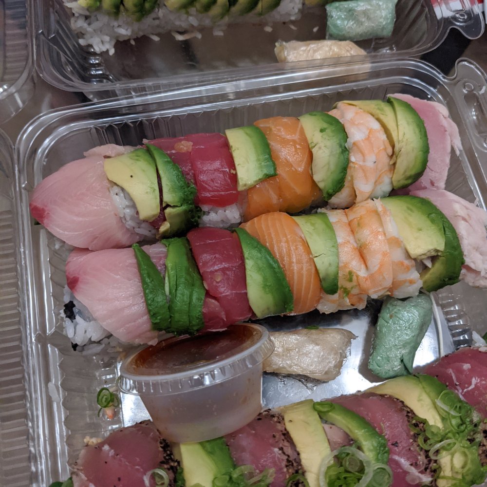 Sushi Lounge - Poway - rainbow roll (to go order) - Sushi Bars Near Me - Poway, California