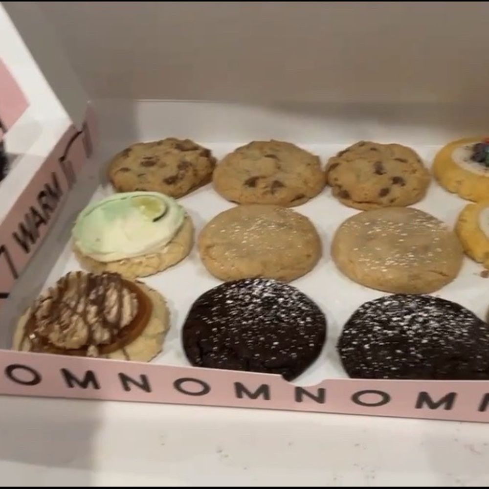 Crumbl - Fredericksburg - Coooooookies - Bakeries Near Me - Fredericksburg, Virginia Crumbl - Fredericksburg - Coooooookies - Bakeries Near Me - Fredericksburg, Virginia