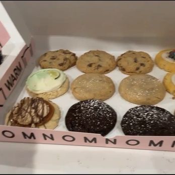 Crumbl - Fredericksburg - Coooooookies - Bakeries Near Me - Fredericksburg, Virginia Crumbl - Fredericksburg - Coooooookies - Bakeries Near Me - Fredericksburg, Virginia