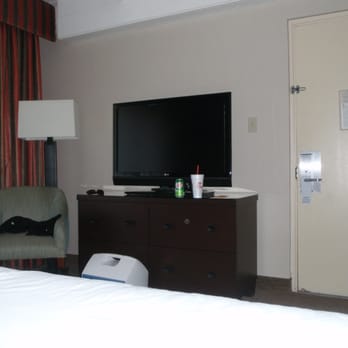 Humphreys Half Moon Inn - Tv in our room. - San Diego, CA