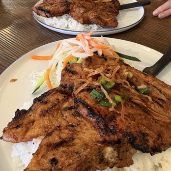Chào Mámi - The $10 WED special pork CHOP - Vietnamese Near Me - Burnaby, British Columbia