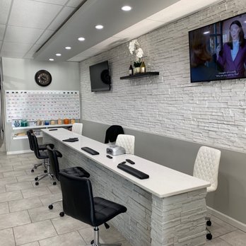 Carolina Nail Bar - Nail Station - Nail Salons Near Me - Indian Trail, North Carolina