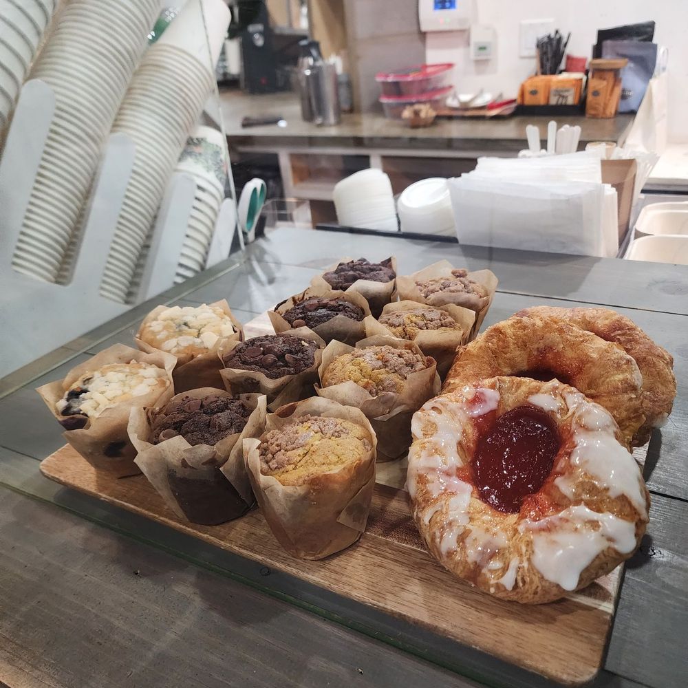 Akamai Coffee - Coffee & Tea Near Me - Kihei, Hawaii