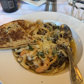 Tuscan Moon - Italian Near Me - Kalona, Iowa