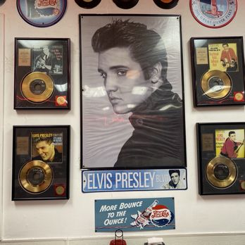 Charlie Parkers - The King! - Diners Near Me - Springfield, Illinois Charlie Parkers - The King! - Diners Near Me - Springfield, Illinois