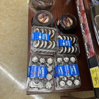 Safeway - Oreo, cupcakes, cookies, - Grocery Near Me - Mclean, Virginia