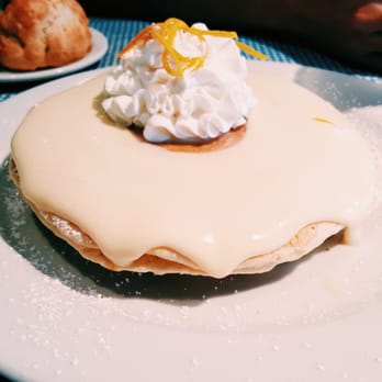 Moke's Bread & Breakfast - Lilikoi Pancakes - Breakfast & Brunch Near Me - Kailua, Hawaii