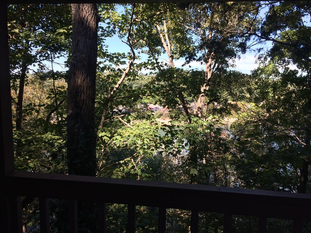 CUMBERLAND COVE COTTAGES Updated August 2024 620 Coomer Rd