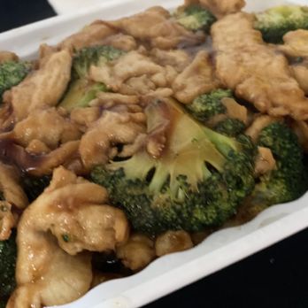 Long River - Chicken broccoli - Chinese Near Me - Brooklyn, New York