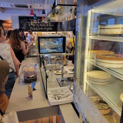 Momo - The line with a chocolate faucet. They fill a cone with it