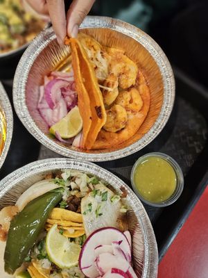 Guanatos Tacos by null