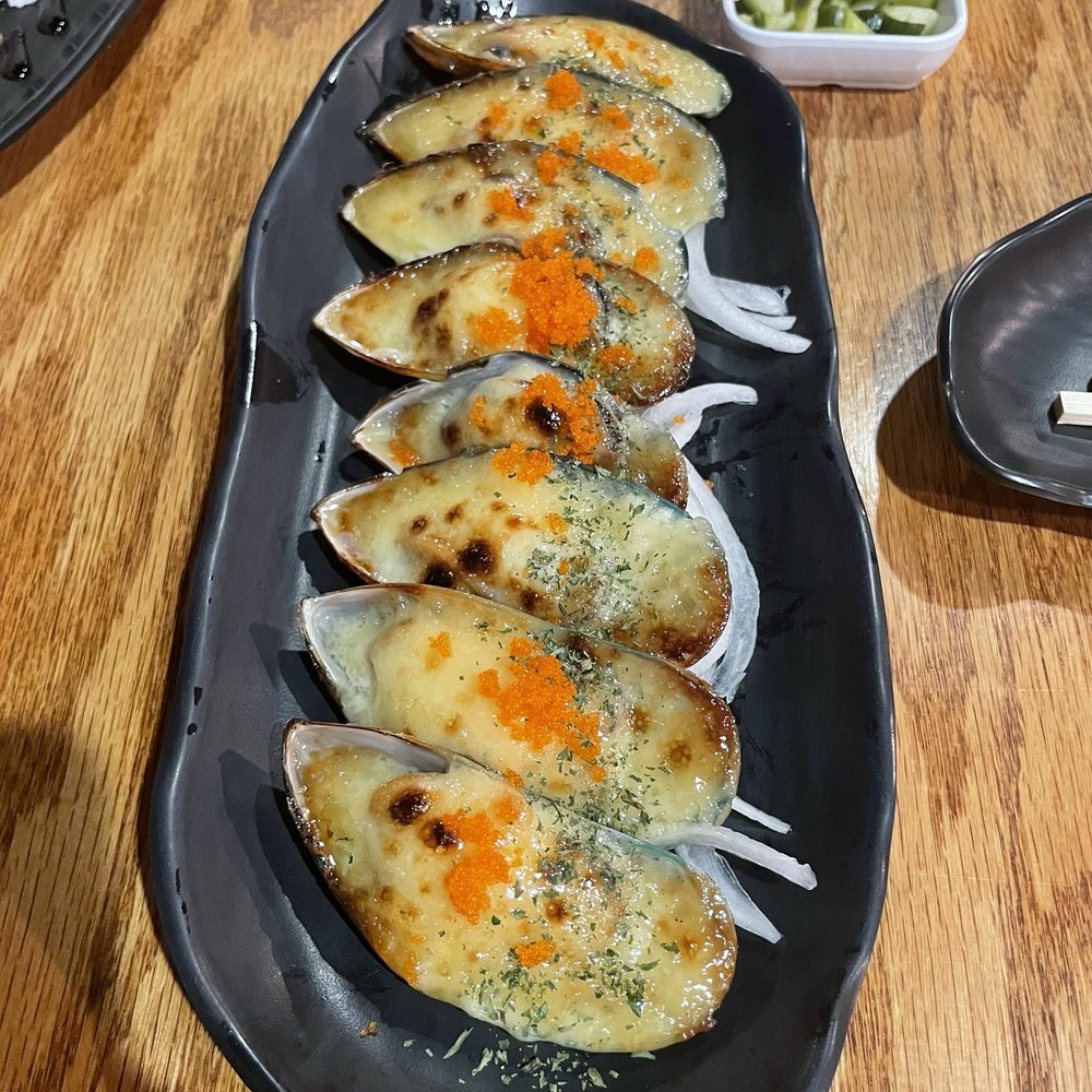 Arigatto Sushi - 2 Pieces Baked Green Mussel (4 orders) - Sushi Bars Near Me - La Habra, California Arigatto Sushi - 2 Pieces Baked Green Mussel (4 orders) - Sushi Bars Near Me - La Habra, California