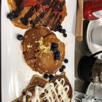 Turning Point Warrington - Flight of Pancakes - American Near Me - Warrington, Pennsylvania