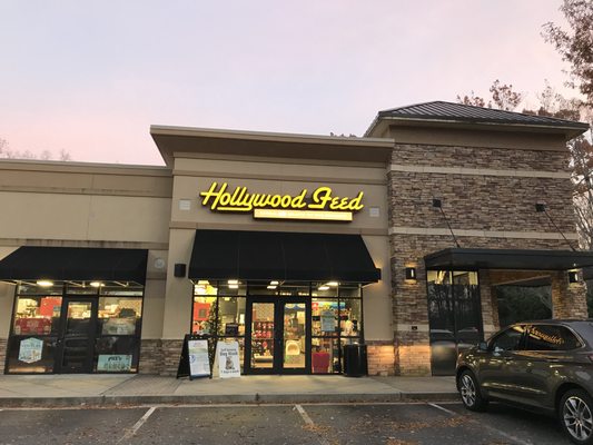 hollywood feed store near me