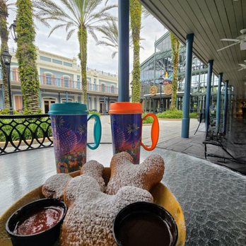 Scat Cat's Club - Lounge - Themed Cafes Near Me - Lake Buena Vista, Florida