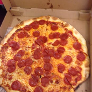 Underground Pizza - Lunch : pepperoni pie $ 17 - Pizza Near Me - New York, New York Underground Pizza - Lunch : pepperoni pie $ 17 - Pizza Near Me - New York, New York