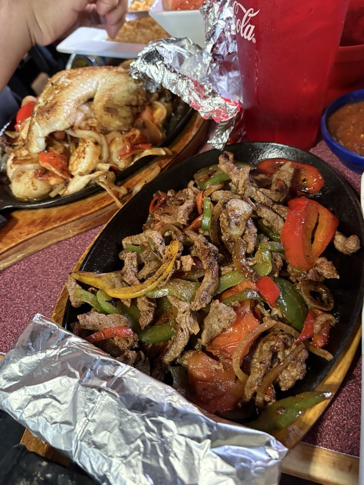 Juanita's Mexican Grill Logo