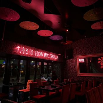 What The Fish - Seafood Near Me - Long Island City, New York What The Fish - Seafood Near Me - Long Island City, New York