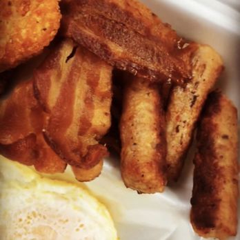 William's Gourmet Kitchen - New American Near Me - Durham, North Carolina William's Gourmet Kitchen - New American Near Me - Durham, North Carolina