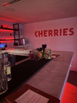 CHERRIES by null