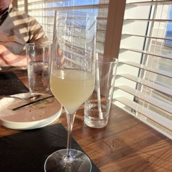 Stretto Coastal Italian Table - Limoncello