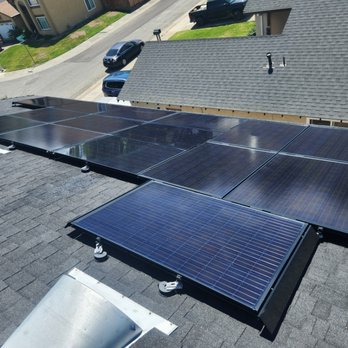 Golden Rays Solar Cleaning - Solar Panel Cleaning Near Me Golden Rays Solar Cleaning - Solar Panel Cleaning Near Me