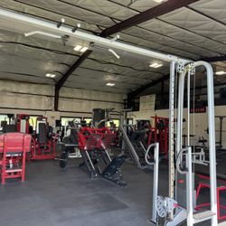 K4 Fitness - Tons of machines