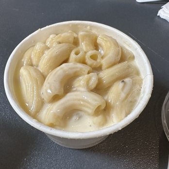 Pig in a Pickle - White Cheddar Mac N Cheese - Small 8oz (5 stars) - Barbeque Near Me - Emeryville, California