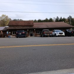 T's Hitching Post - Entire front of T's Hitching Post.