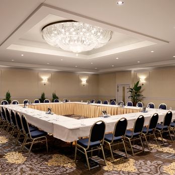 Fairmont Winnipeg - Wellington Ballroom - Hotels Near Me - Winnipeg, Manitoba