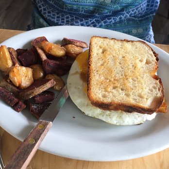 Over Easy - Fried egg sandwich - Breakfast & Brunch Near Me - Kailua, Hawaii Over Easy - Fried egg sandwich - Breakfast & Brunch Near Me - Kailua, Hawaii