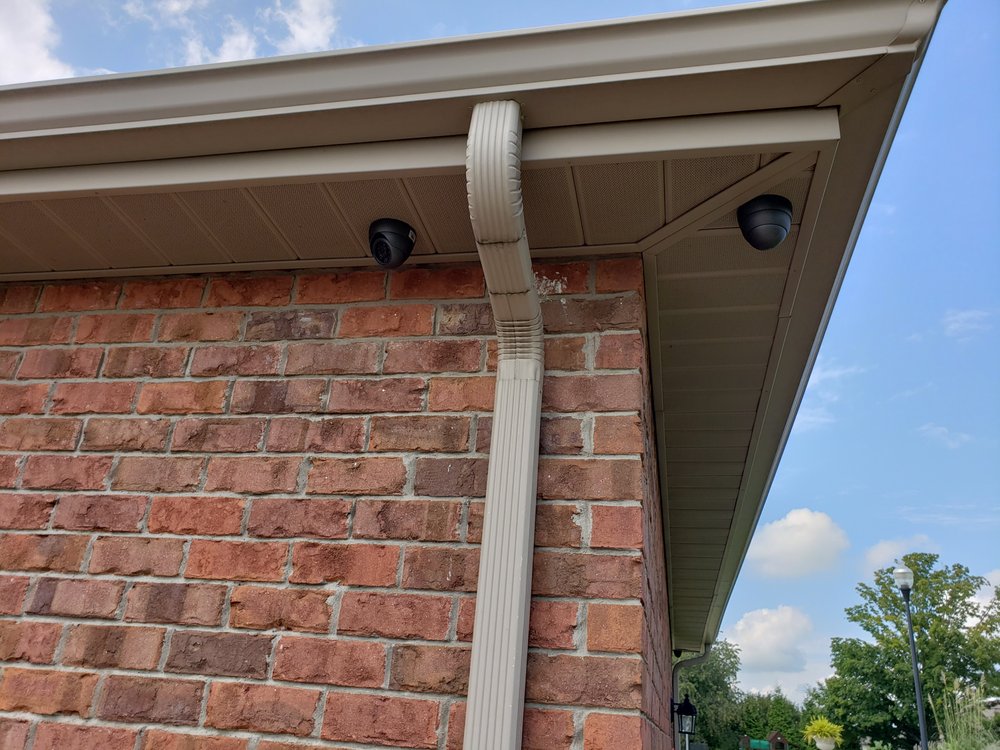 Slide of HR Fencing and Contracting