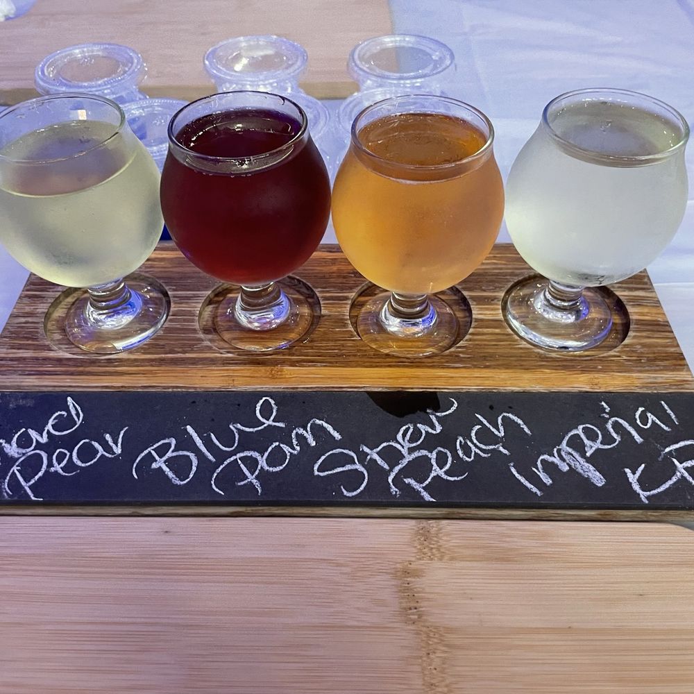 Beach Bee Meadery - Cider flight - Meaderies Near Me - Long Branch, New Jersey Beach Bee Meadery - Cider flight - Meaderies Near Me - Long Branch, New Jersey