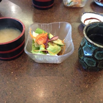 Gal's Sushi - Miso soup and salad appetizer - Sushi Bars Near Me - Markham, Ontario