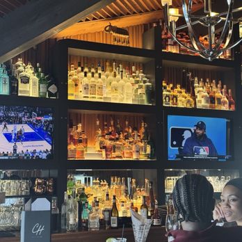 Chart House - Bar - Seafood Near Me - Monterey, California