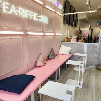 XOXO Tea - Seating area - Bubble Tea Near Me - Toronto, Ontario XOXO Tea - Seating area - Bubble Tea Near Me - Toronto, Ontario