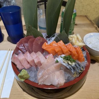 Moms - Sashimi platter!!! - Japanese Near Me - Hilo, Hawaii Moms - Sashimi platter!!! - Japanese Near Me - Hilo, Hawaii