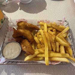 Eddie Rocket's - Chicken tender basket
