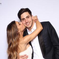 Hashtag Photobooth - Our color SkinGlow Booth makes you look flawless!