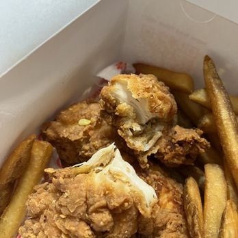 Haven Hot Chicken - All white meat tenders - Chicken Shop Near Me - North Haven, Connecticut Haven Hot Chicken - All white meat tenders - Chicken Shop Near Me - North Haven, Connecticut