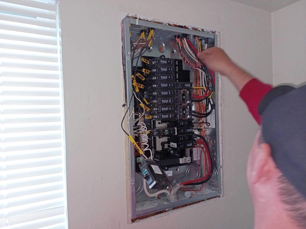 Slide of C & M Contracting