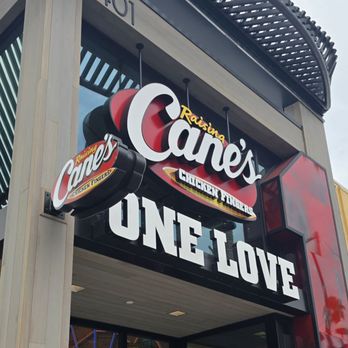 Raising Cane's Chicken Fingers - Front entrance - American Near Me - Santa Monica, California Raising Cane's Chicken Fingers - Front entrance - American Near Me - Santa Monica, California