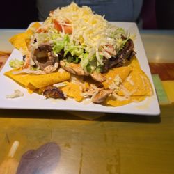 Lago Mexican Restaurant - Chicken and steak nachos