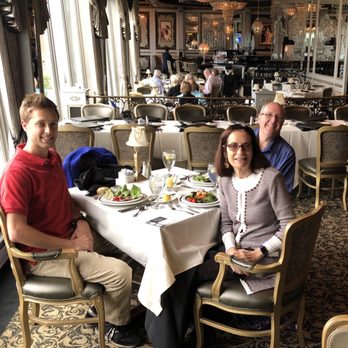 Le Mont - My day with my husband and son - American Near Me - Pittsburgh, Pennsylvania